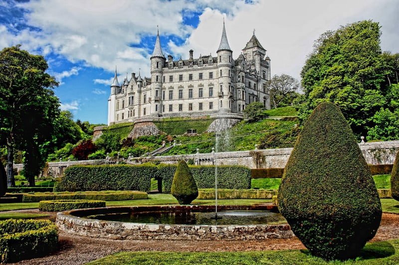 The Garden of Cosmic Speculation, Scotland
